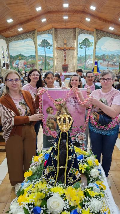 A Casa da Mãe Aparecida ficou pequena na segunda celebração da manhã em Laranjeiras do Sul